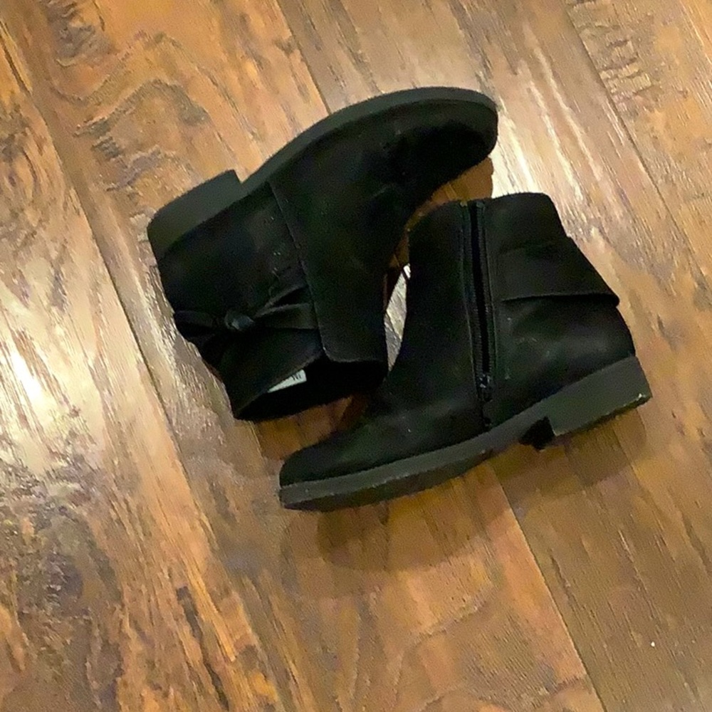 Mid season boots
